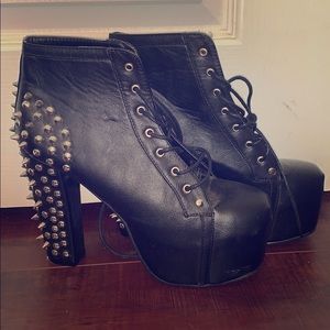 Spiked platform heels